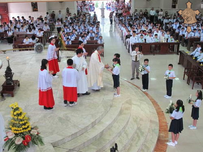 Buổi học giáo lý ngày Chúa Nhật