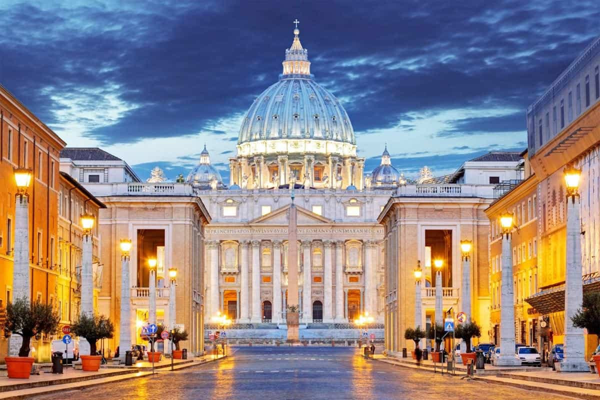 Thành Vatican ở đâu và thiết lộ 5 điều về Tòa Thánh Vatican.